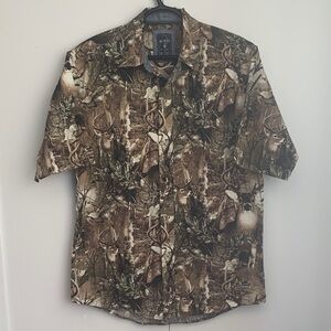 RedHead Camouflage Deer Bucks Hunting Button Down Short Sleeve Shirt Size Small